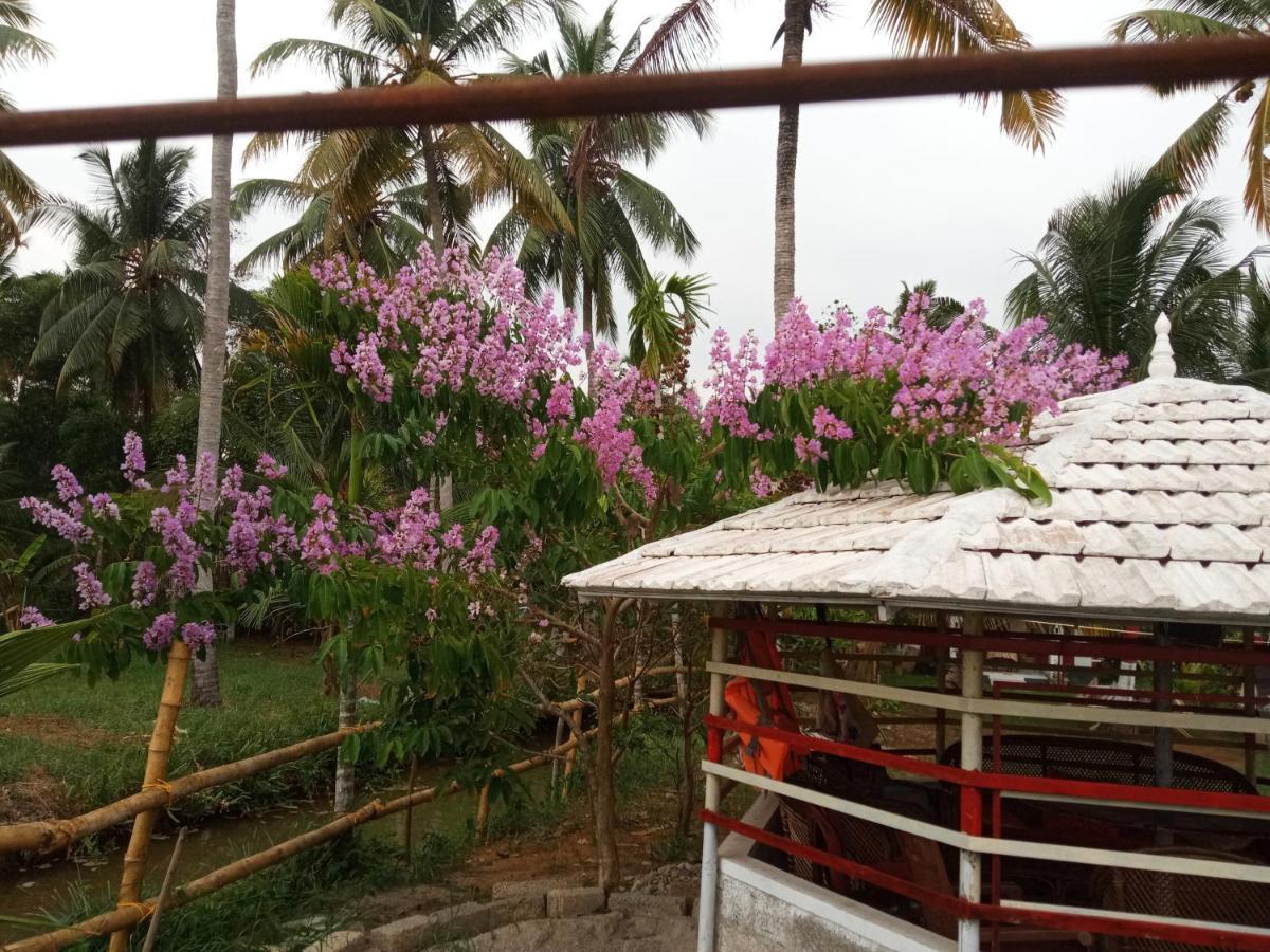 Lake Homes Varkala Exterior photo