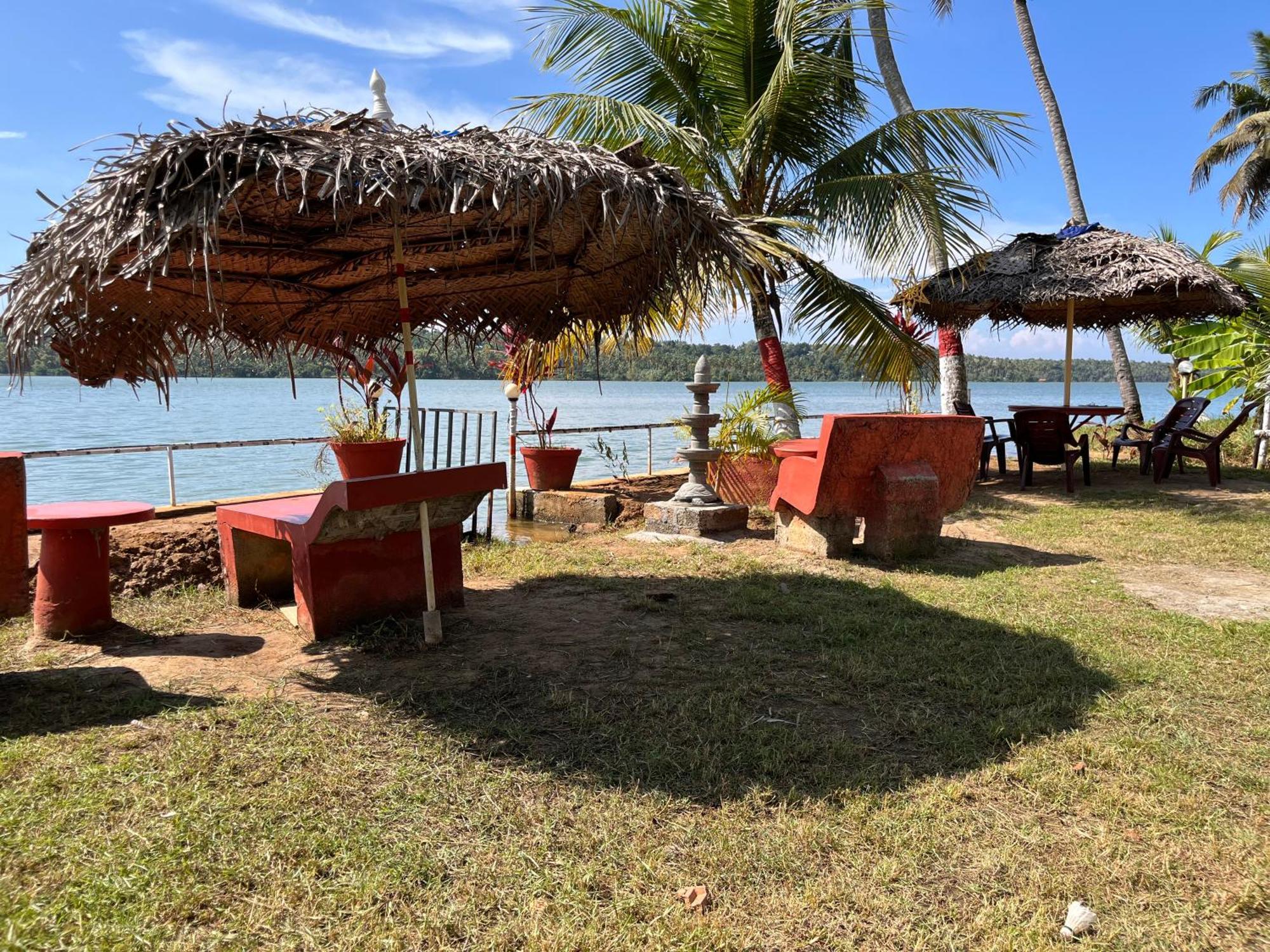 Lake Homes Varkala Exterior photo
