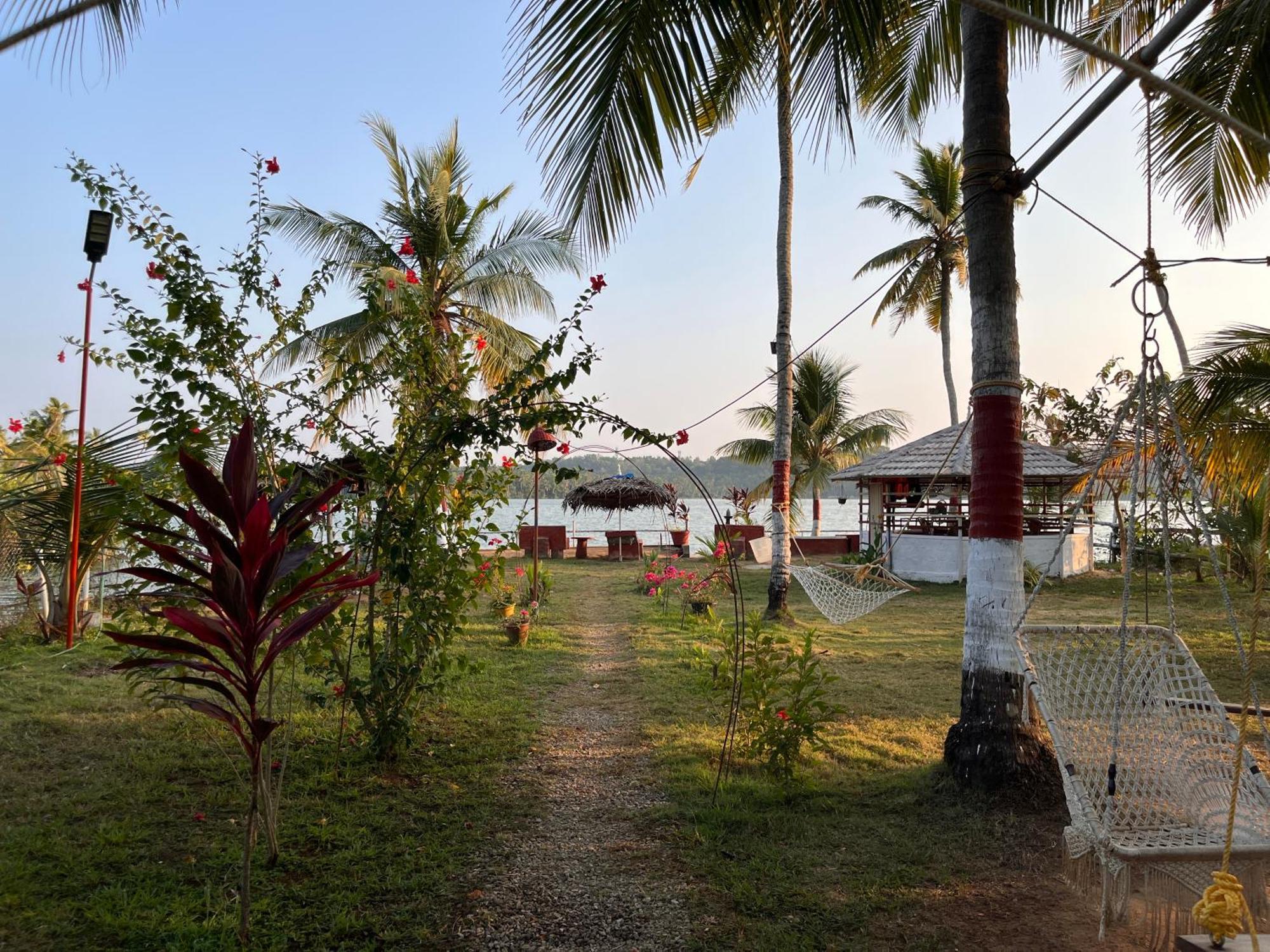 Lake Homes Varkala Exterior photo